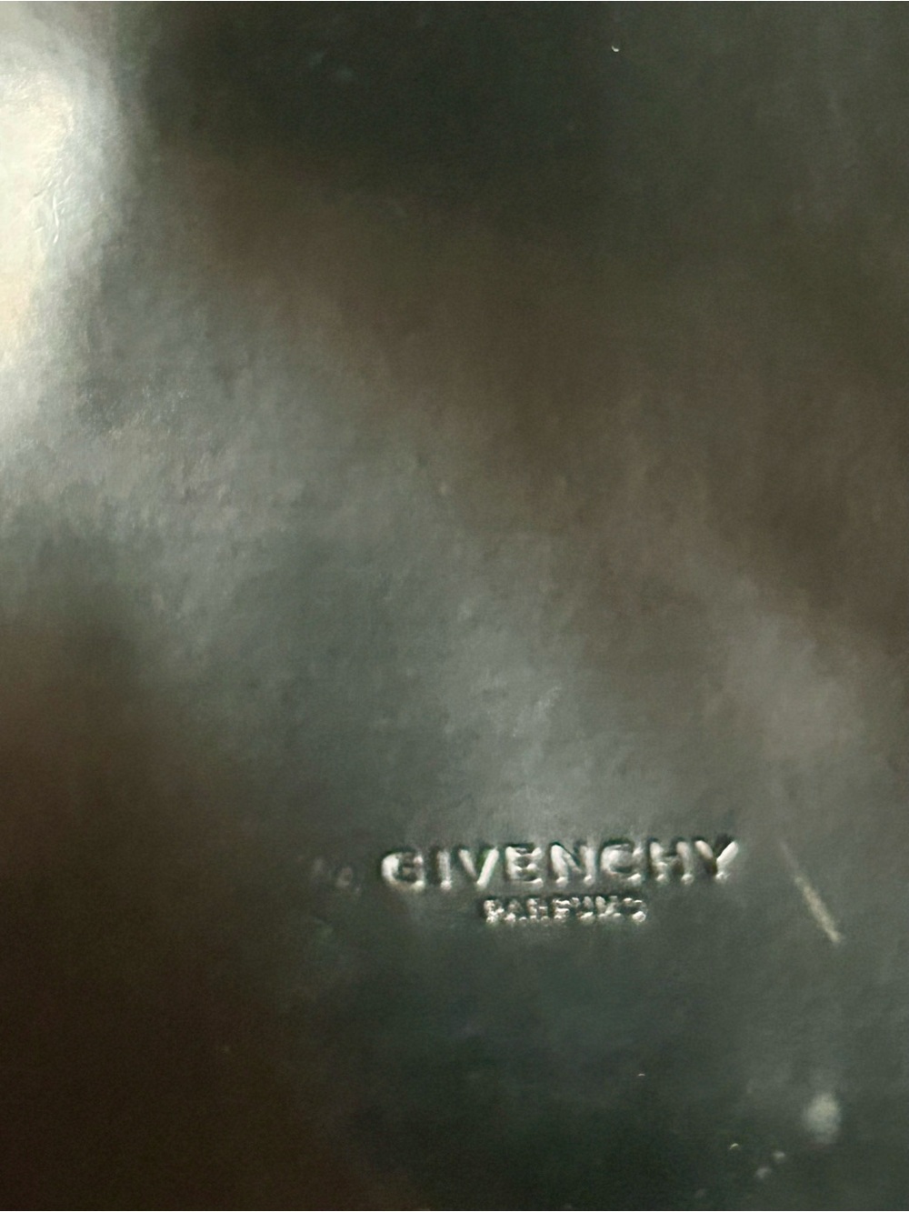 Givenchy Classic Black Patent Tote Bag - Picture 4 of 8